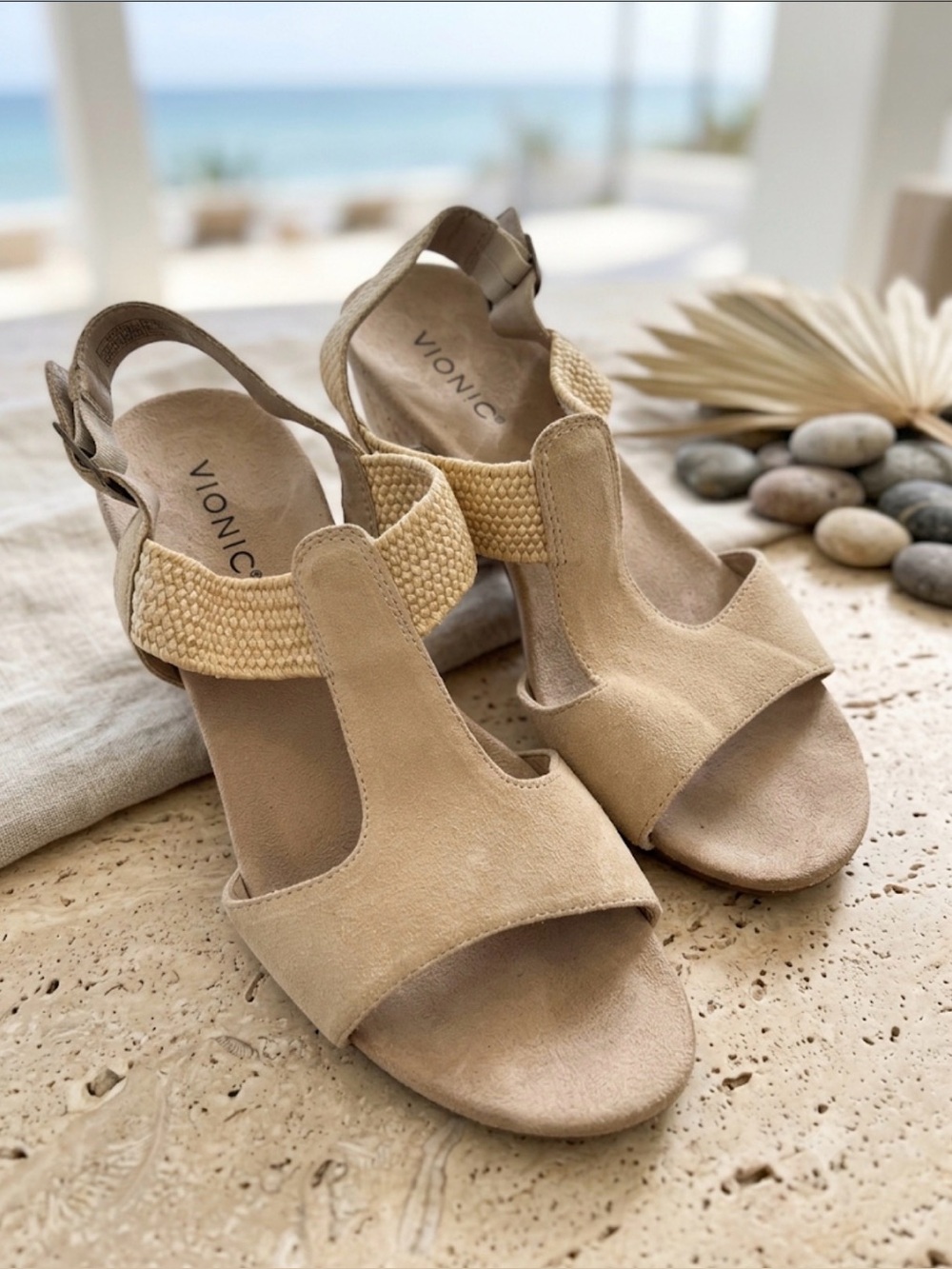 Vionic Tan Suede low wedge Slingback Sandals 9.5